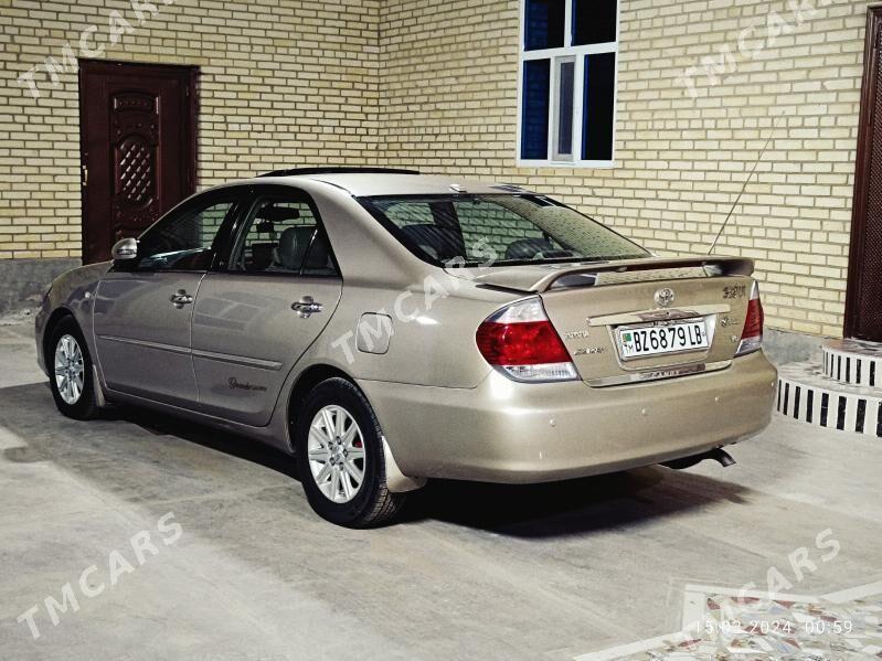 Toyota Camry 2005 - 190 000 TMT - Дарганата - img 5