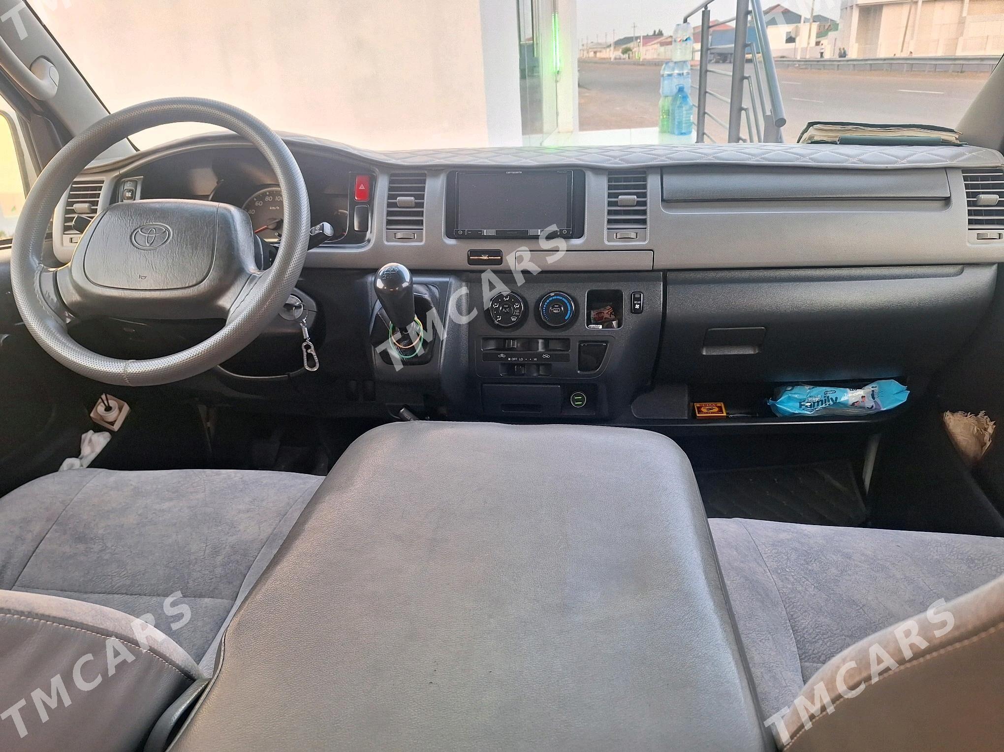 Toyota Hiace 2008 - 290 000 TMT - Туркменбаши - img 3