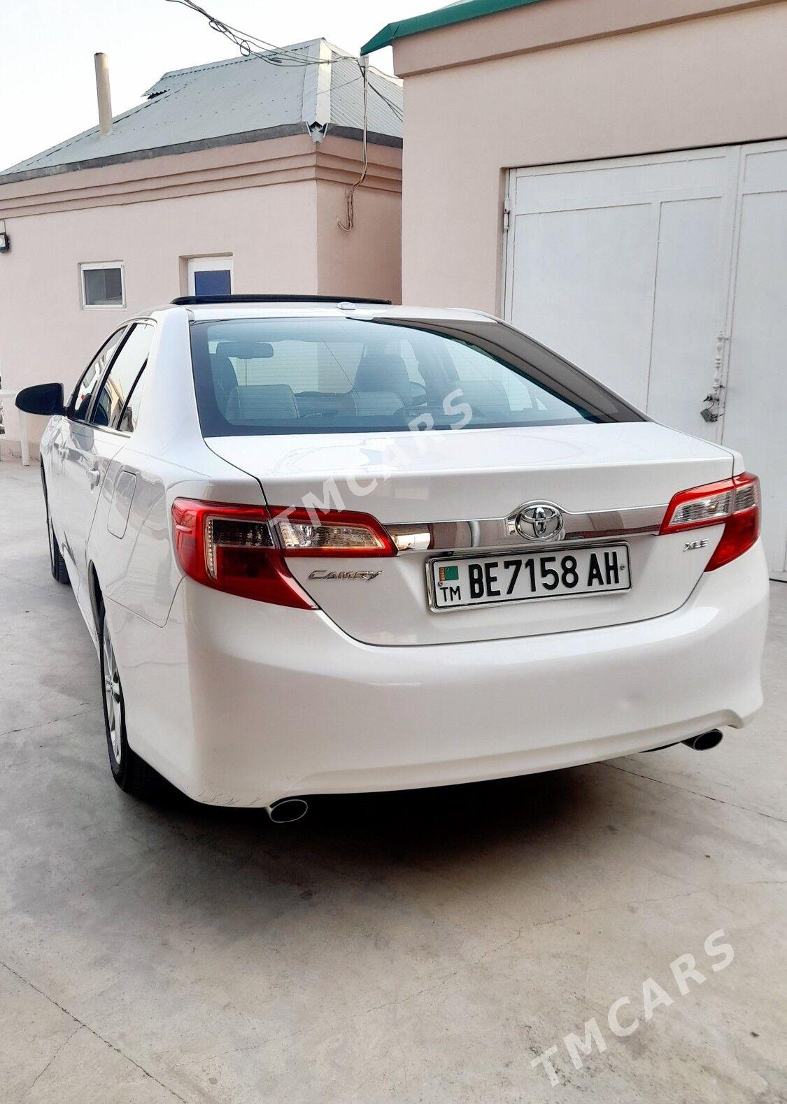 Toyota Camry 2011 - 260 000 TMT - Бахарден - img 3