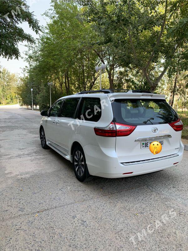 Toyota Sienna 2019 - 520 000 TMT - Aşgabat - img 8