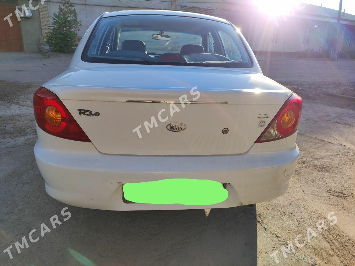 Kia Rio 2003 - 42 000 TMT - Дашогуз - img 4