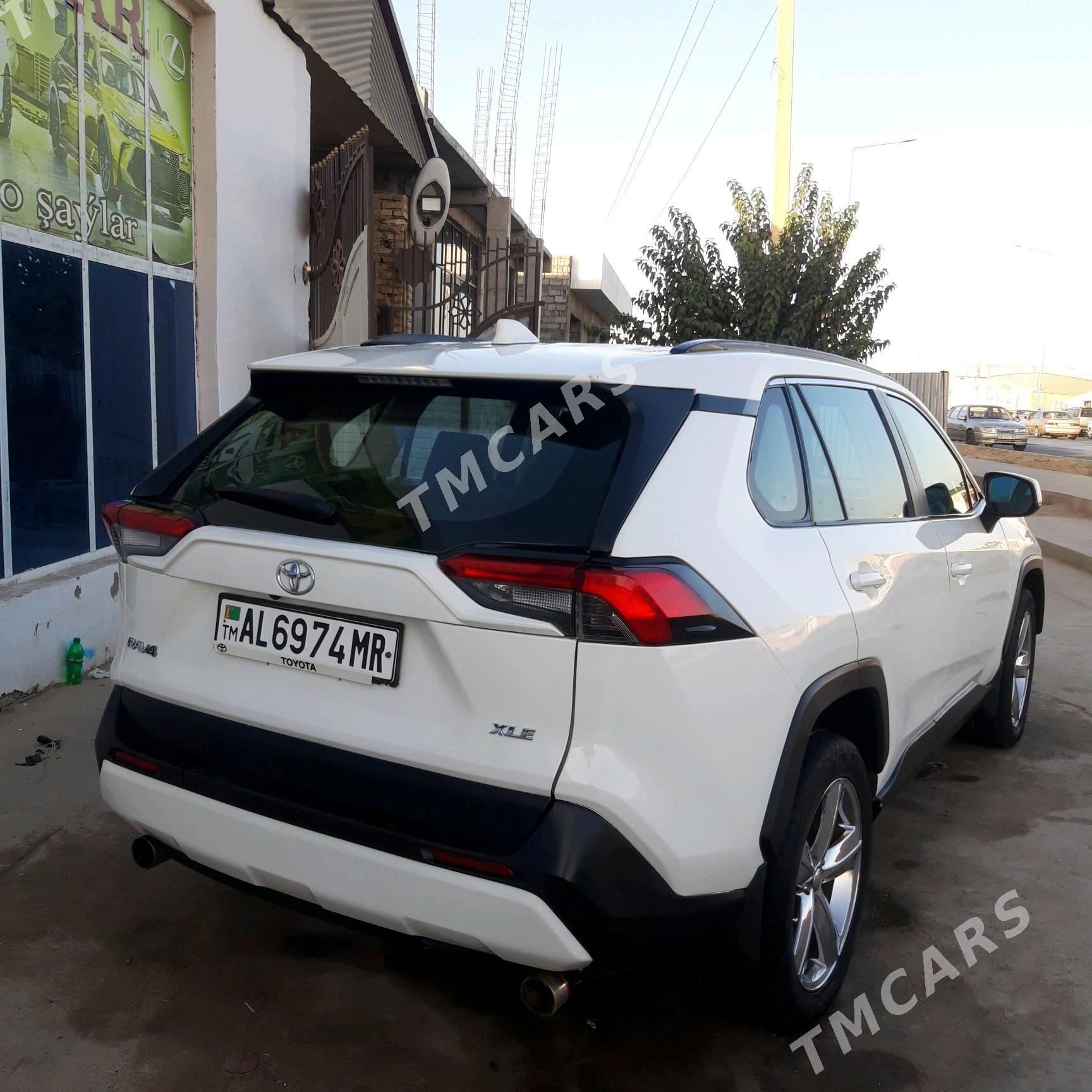 Toyota RAV4 2020 - 330 000 TMT - Мары - img 3