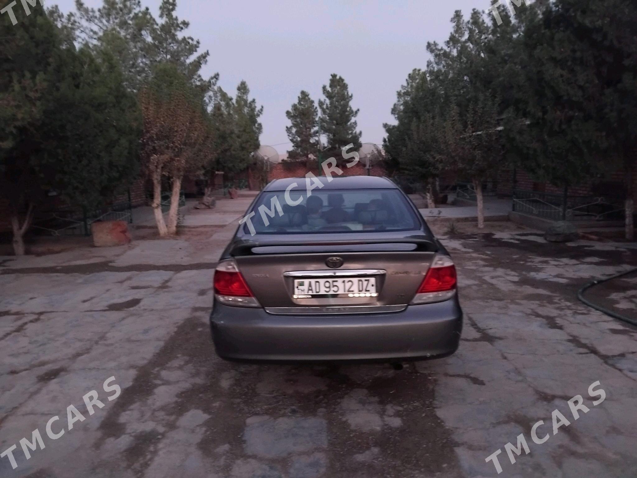 Toyota Camry 2002 - 140 000 TMT - Кёнеургенч - img 3