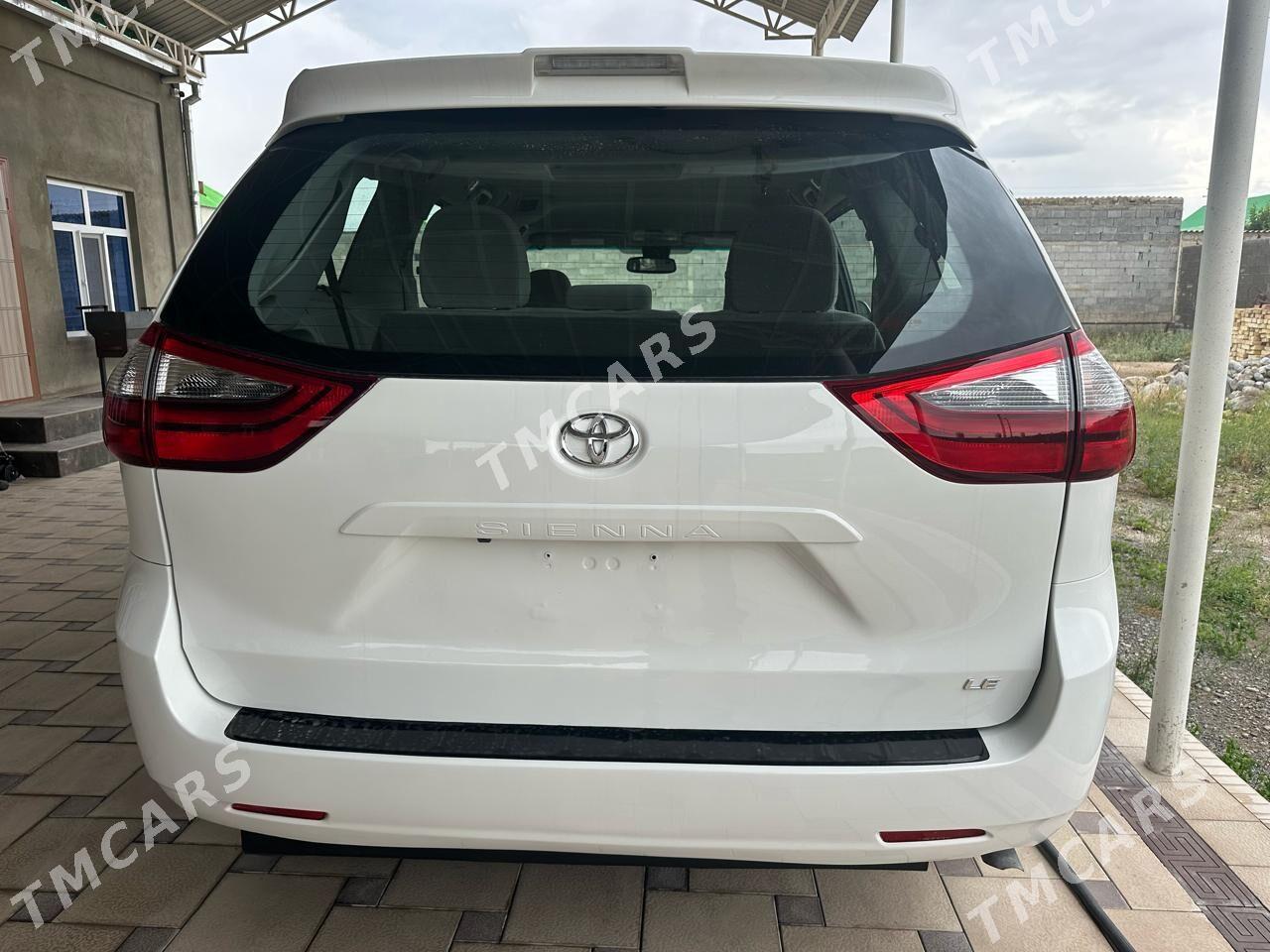 Toyota Sienna 2019 - 335 000 TMT - Ашхабад - img 4