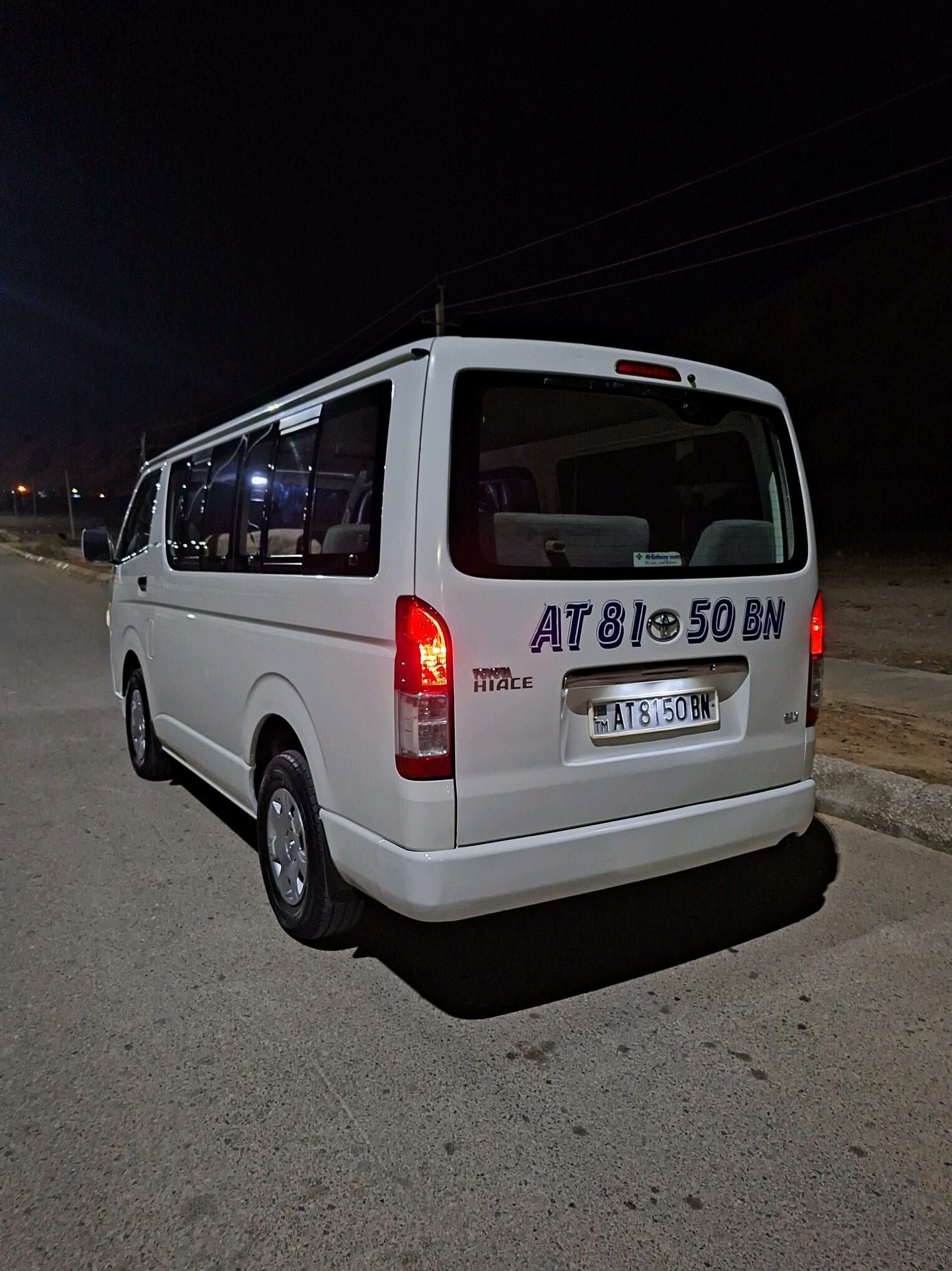 Toyota Hiace 2008 - 290 000 TMT - Türkmenbaşy - img 8