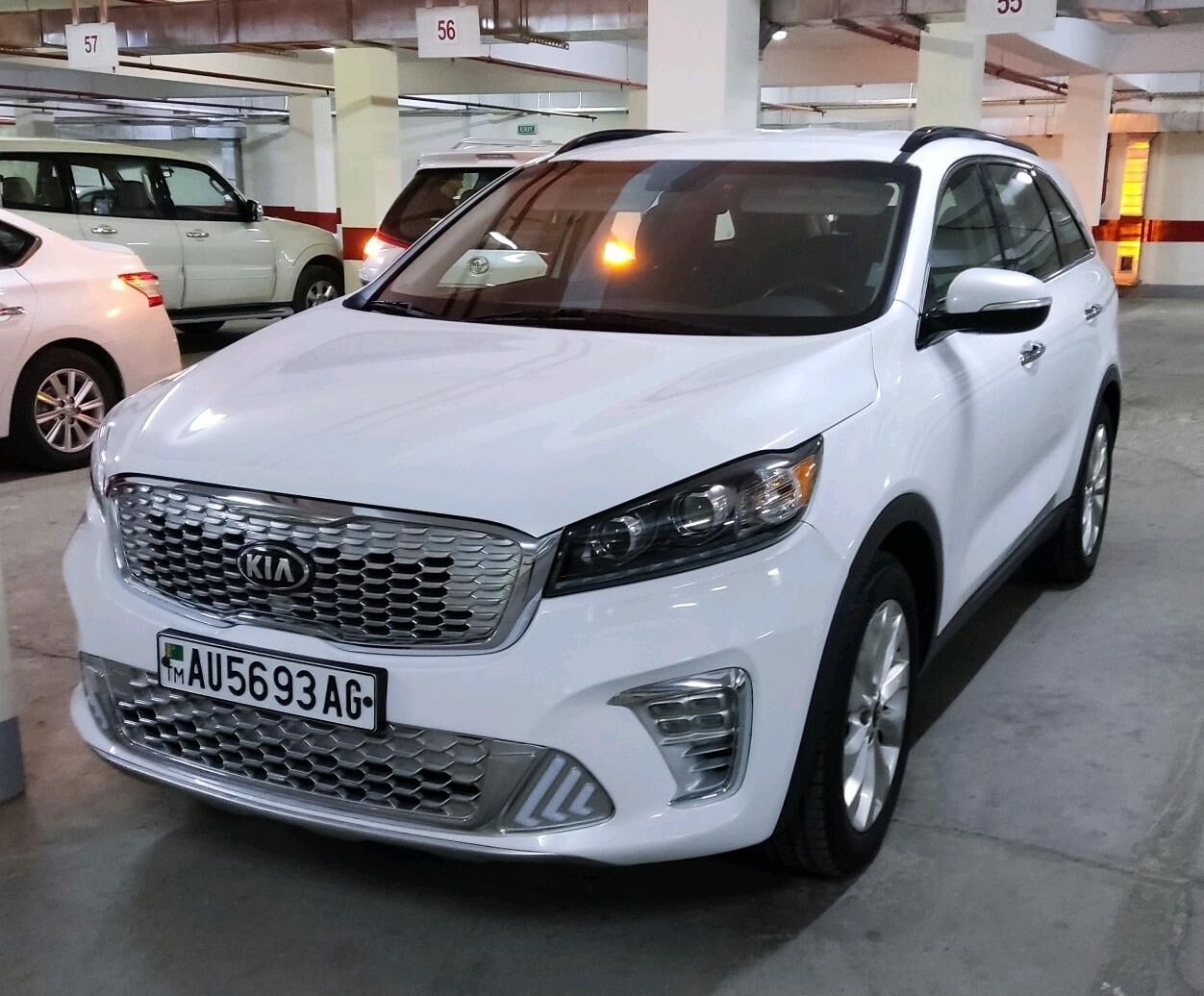 Kia Sorento 2019 - 300 000 TMT - ул. Подвойского (Битарап Туркменистан шаёлы) - img 4