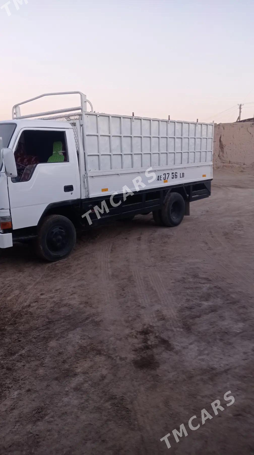 Mitsubishi Canter 1989 - 110 000 TMT - Саят - img 2