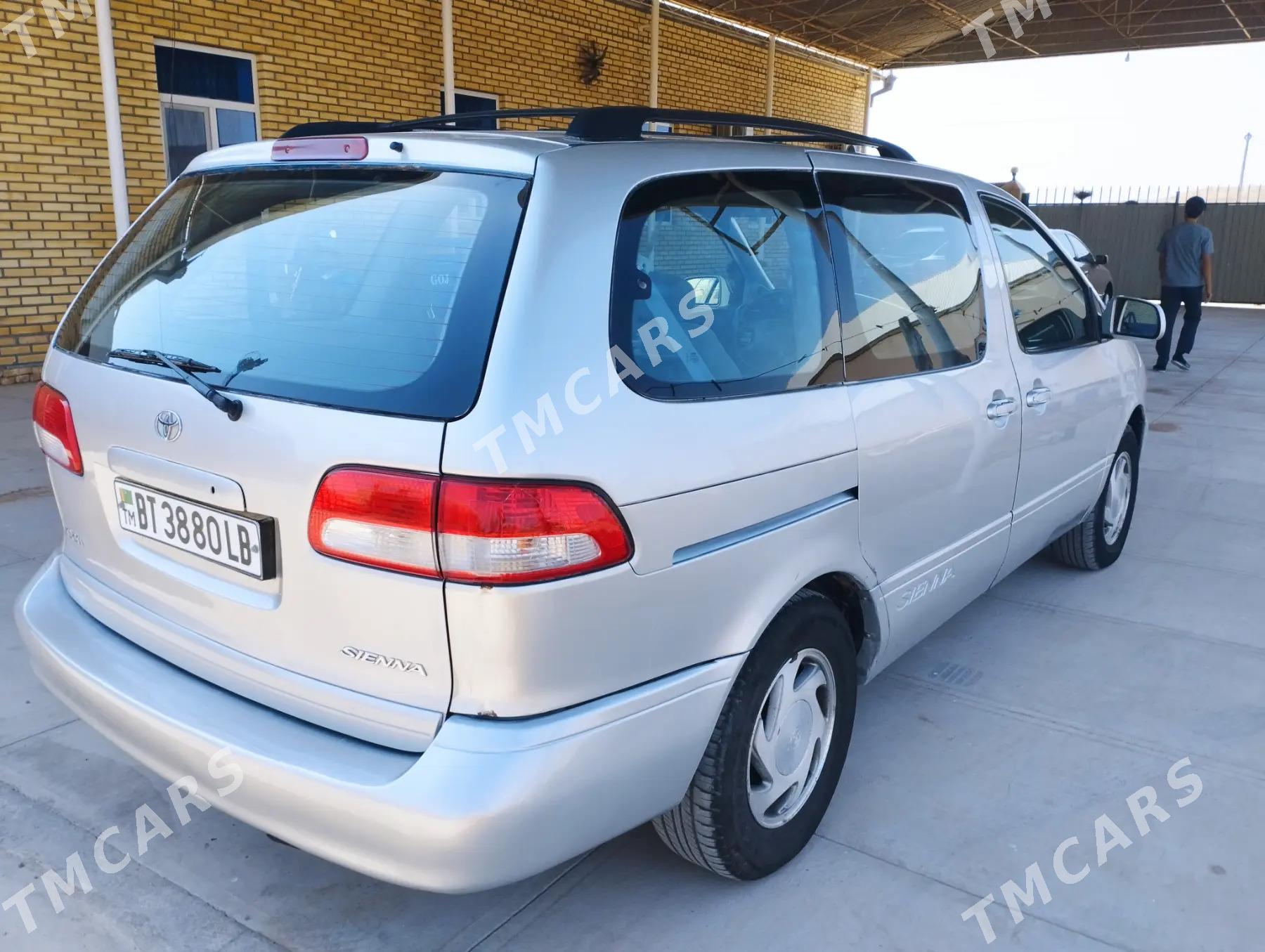 Toyota Sienna 2002 - 138 000 TMT - Ёлётен - img 5