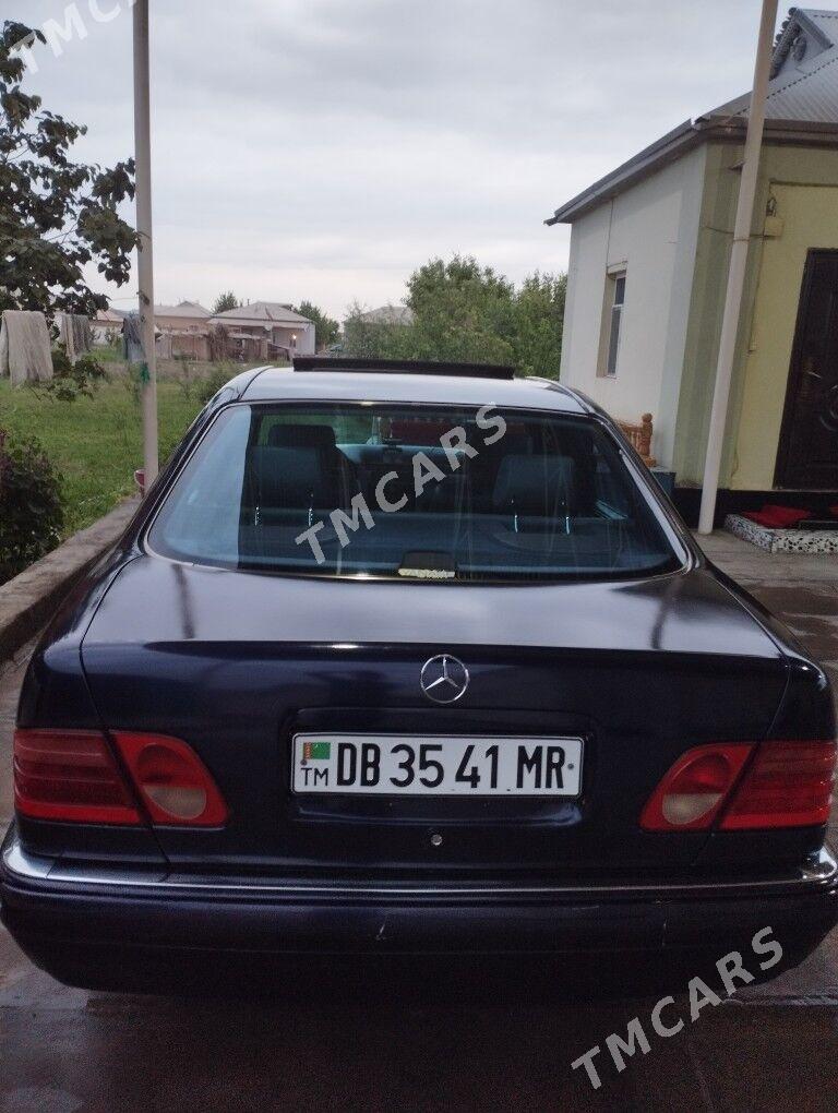 Mercedes-Benz E320 1996 - 55 000 TMT - Wekilbazar - img 2