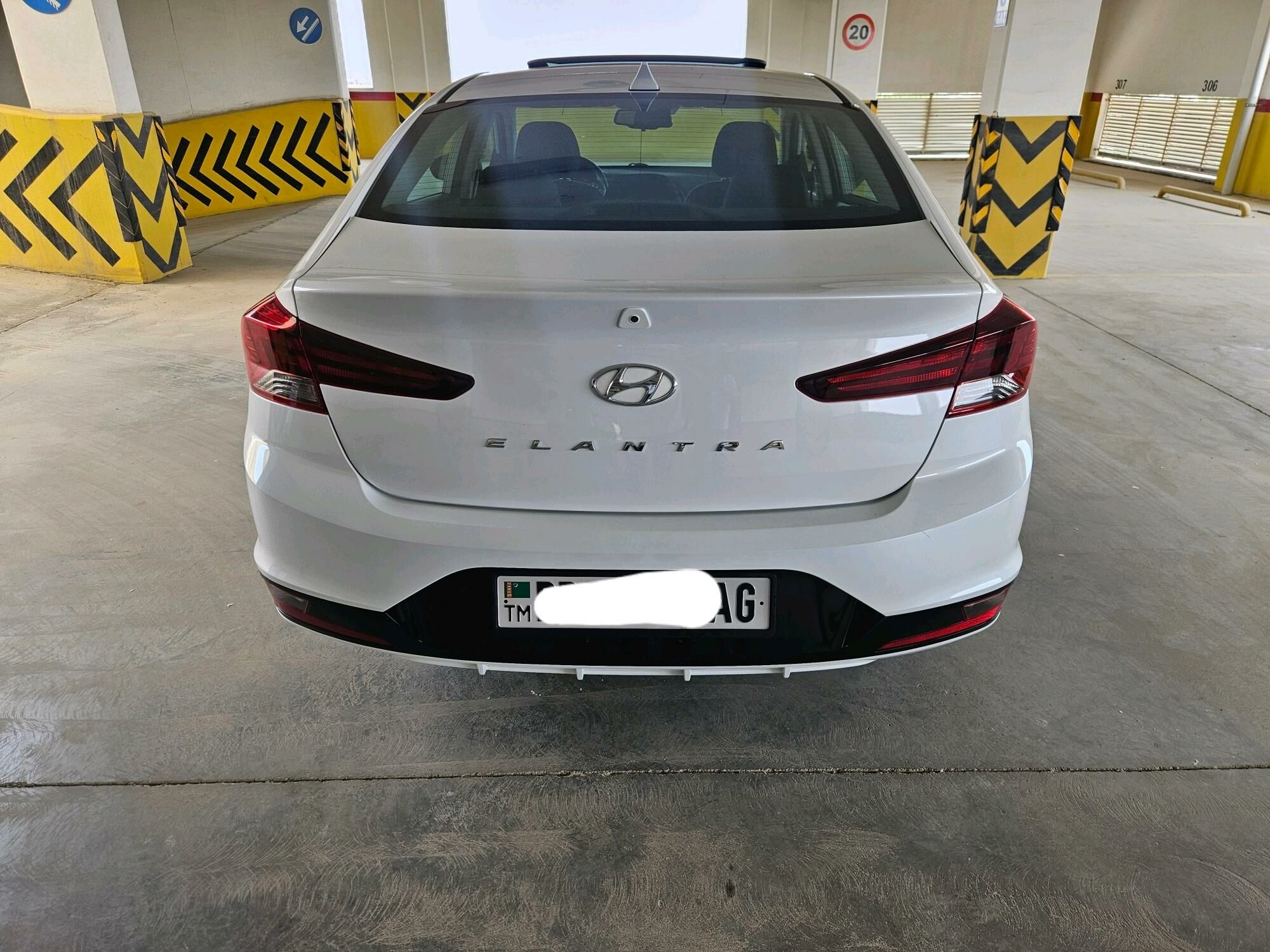 Hyundai Elantra 2020 - 243 000 TMT - Aşgabat - img 8