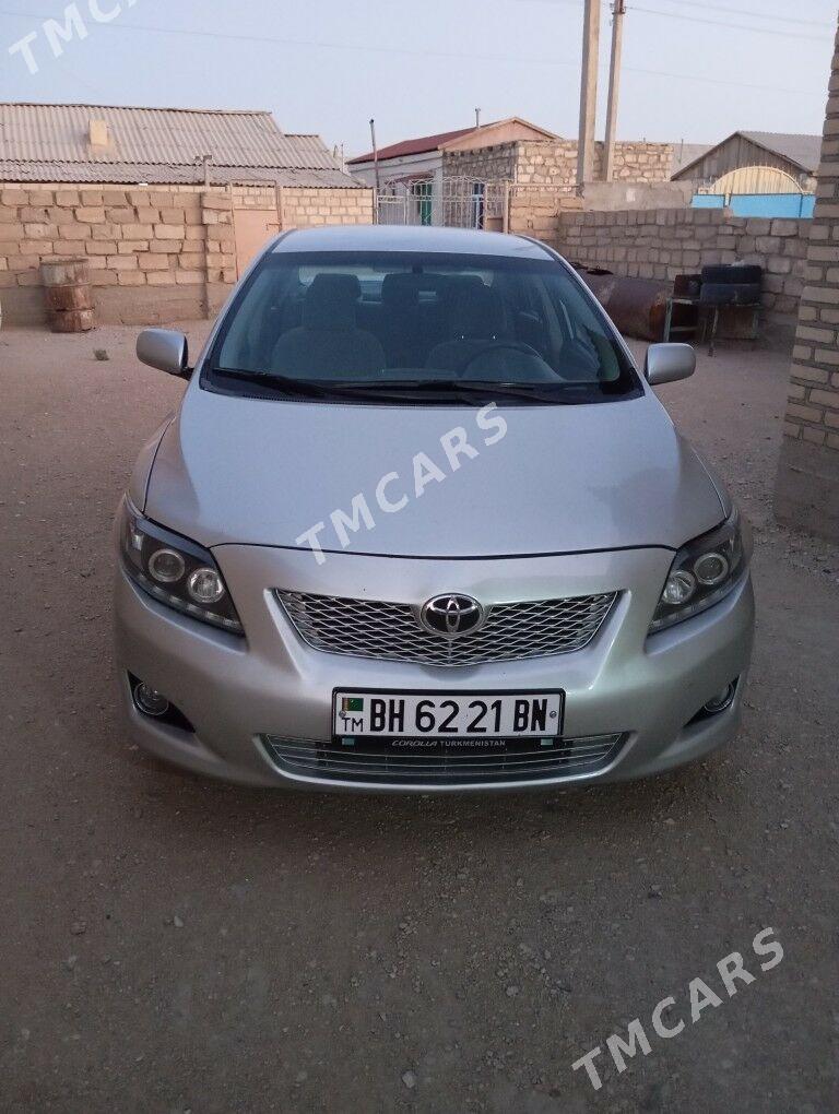 Toyota Corolla 2010 - 115 000 TMT - Гумдаг - img 2