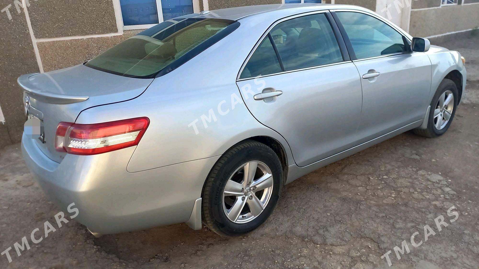 Toyota Camry 2010 - 180 000 TMT - Köneürgenç - img 2