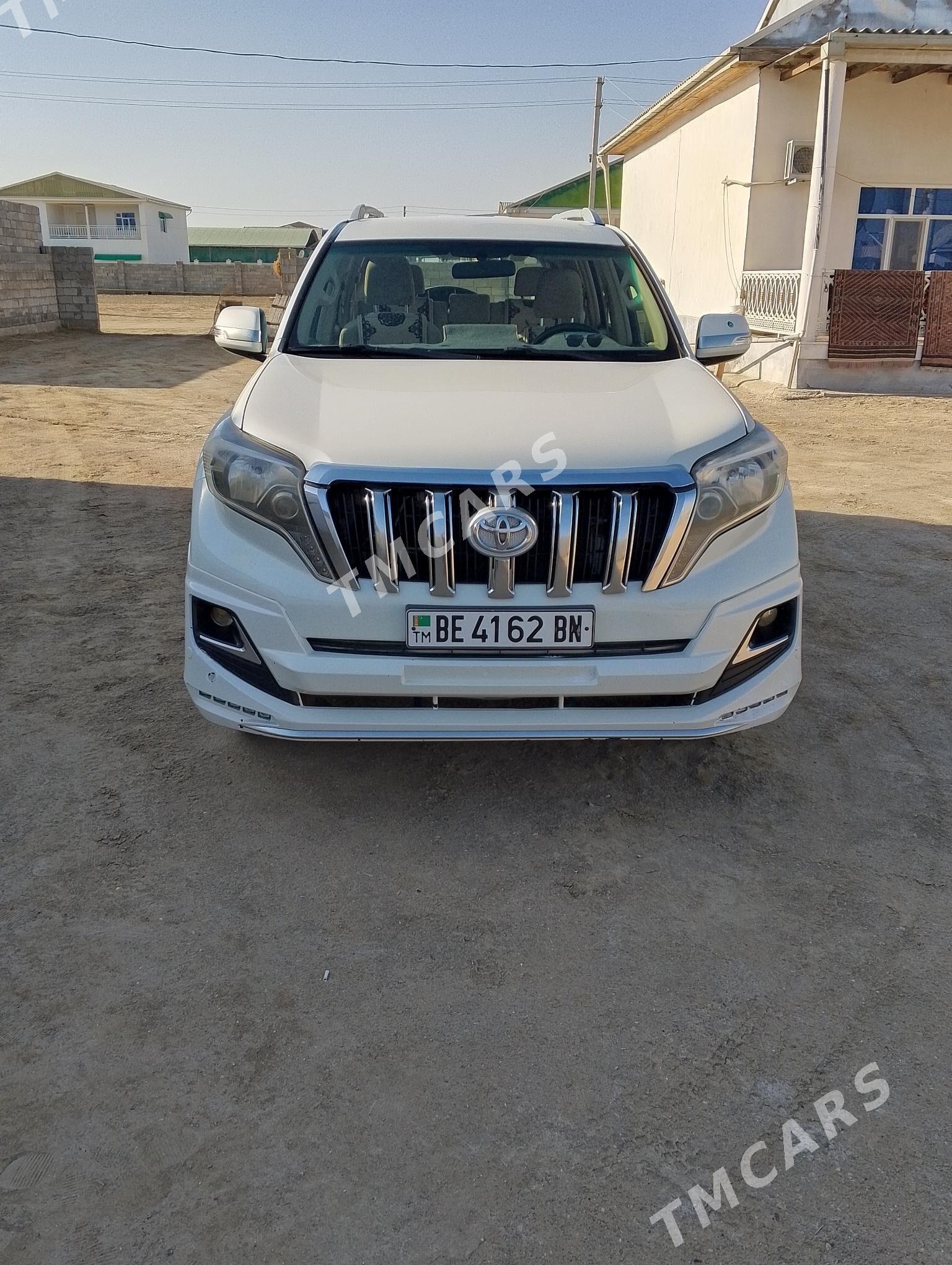 Toyota Land Cruiser Prado 2016 - 700 000 TMT - Esenguly - img 8