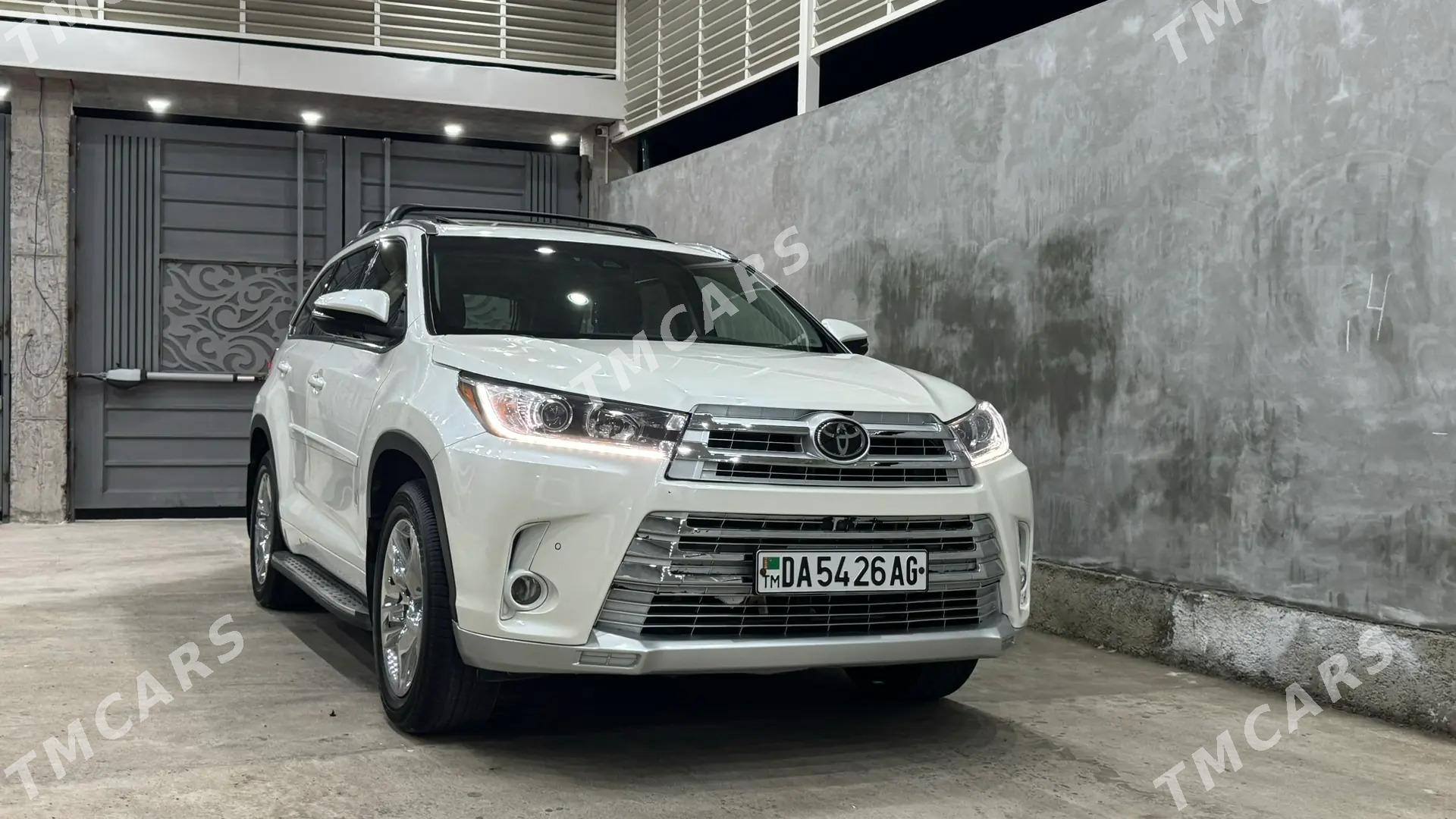 Toyota Highlander 2018 - 475 000 TMT - Багир - img 4