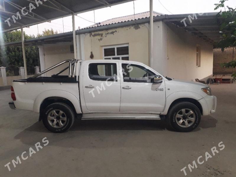 Toyota Hilux 2008 - 220 000 TMT - Гёкдепе - img 2