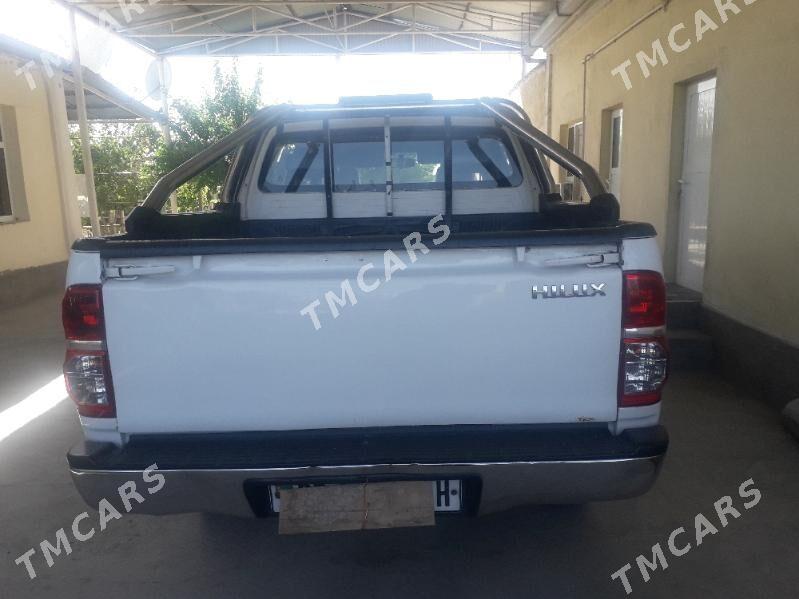 Toyota Hilux 2008 - 220 000 TMT - Гёкдепе - img 3