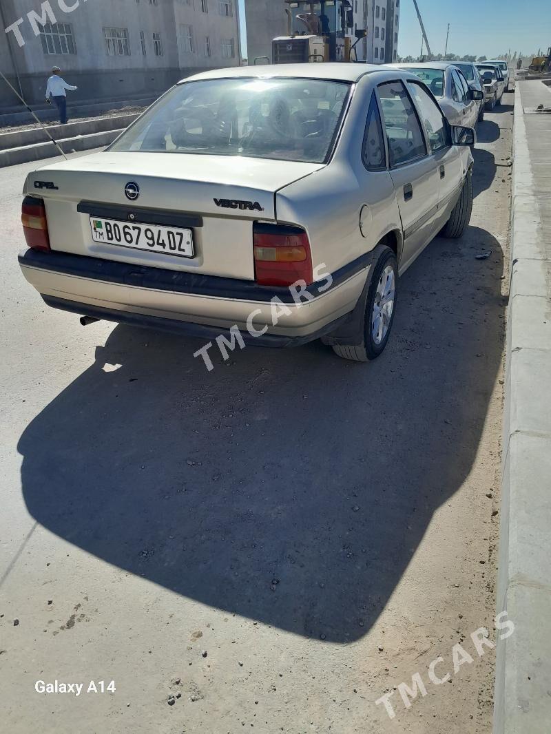 Opel Vectra 1990 - 25 000 TMT - Гурбансолтан Едже - img 3