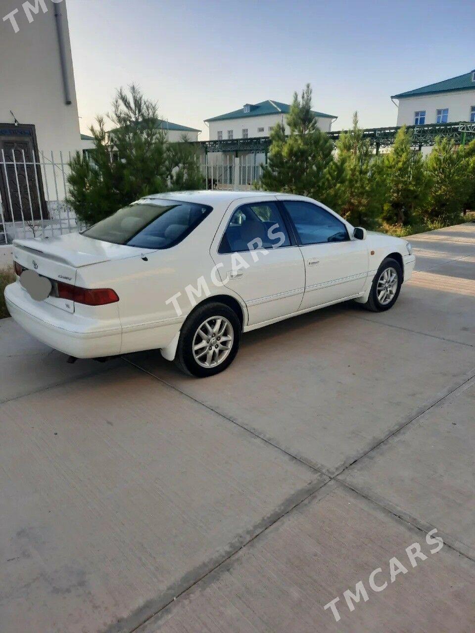 Toyota Camry 2000 - 118 000 TMT - Гызыларбат - img 2