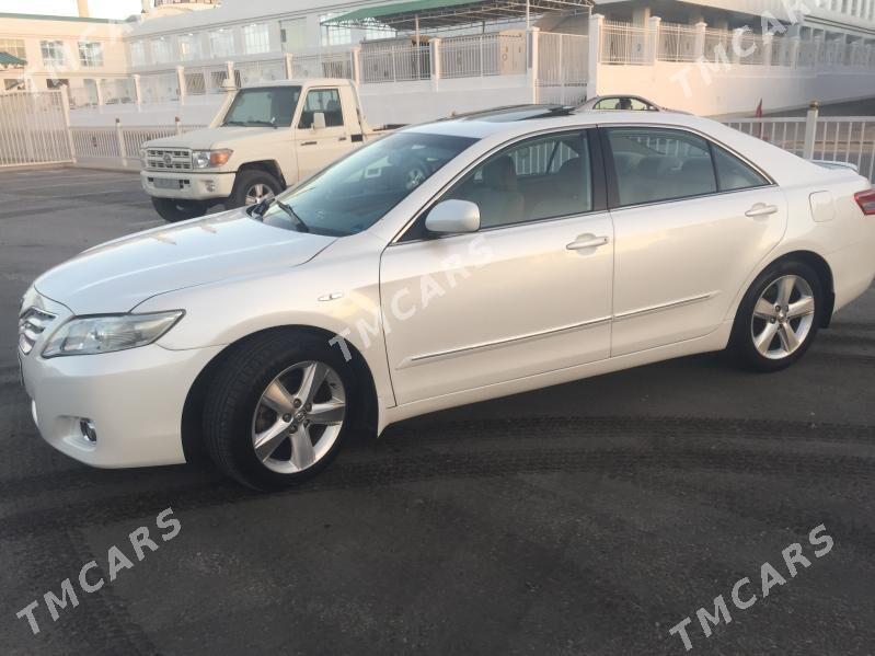 Toyota Camry 2010 - 160 000 TMT - 8 мкр - img 3