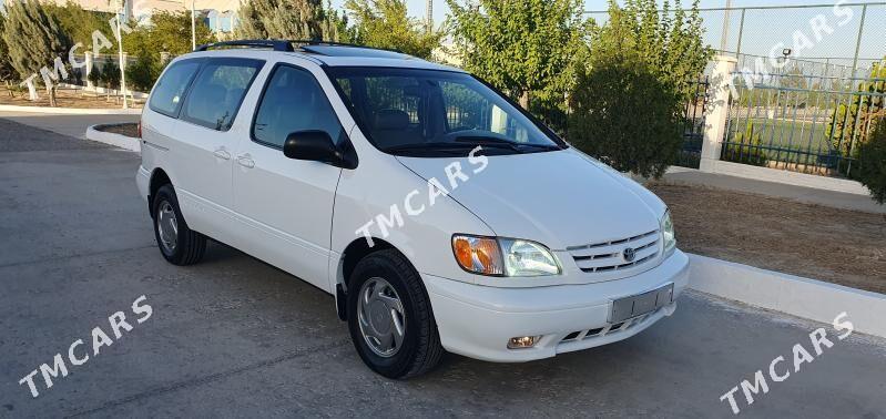 Toyota Sienna 2002 - 150 000 TMT - Гызыларбат - img 3