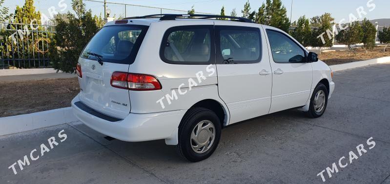 Toyota Sienna 2002 - 150 000 TMT - Гызыларбат - img 4