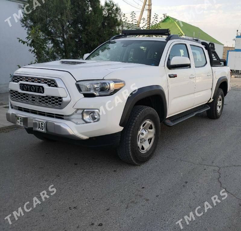 Toyota Tacoma 2018 - 360 000 TMT - Ашхабад - img 3