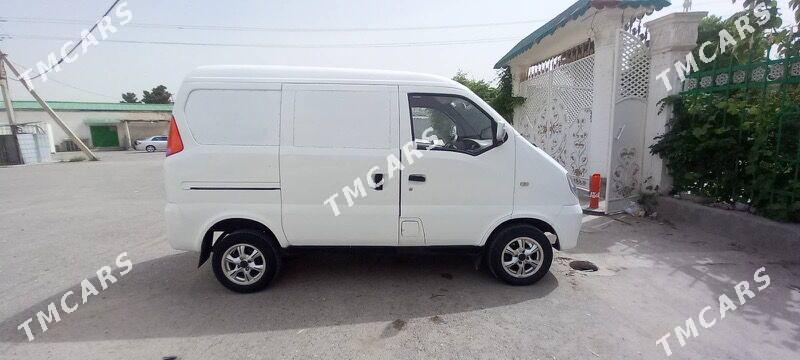 Toyota Hiace 2006 - 96 000 TMT - Ашхабад - img 2