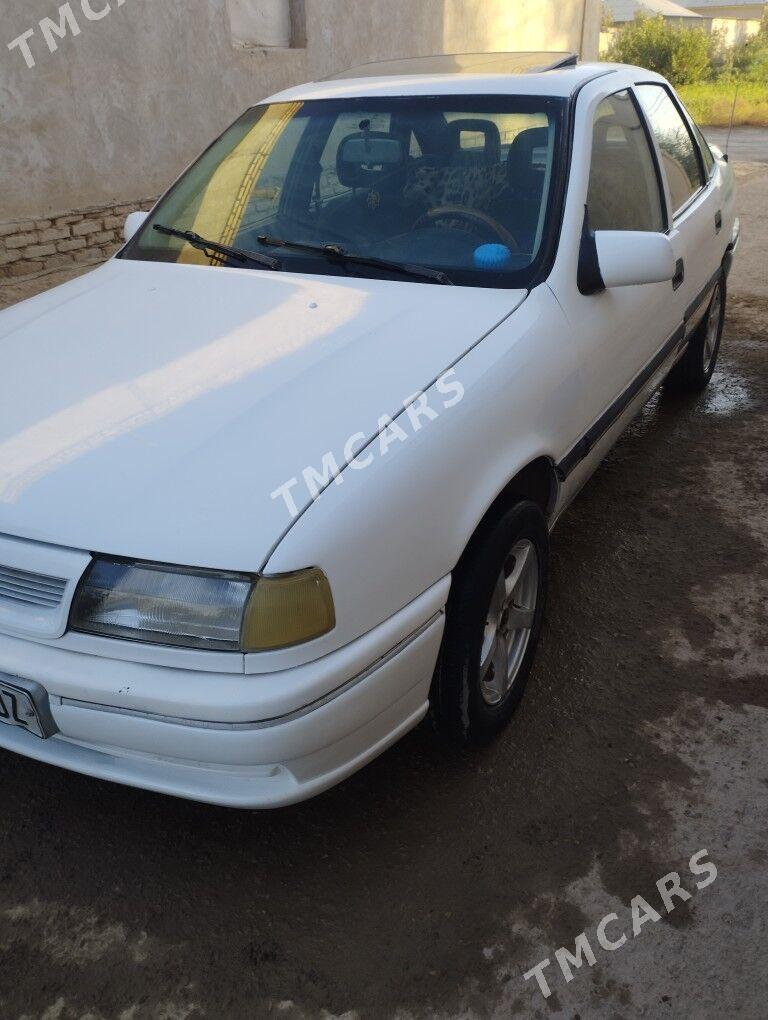 Opel Vectra 1994 - 34 000 TMT - Гурбансолтан Едже - img 3