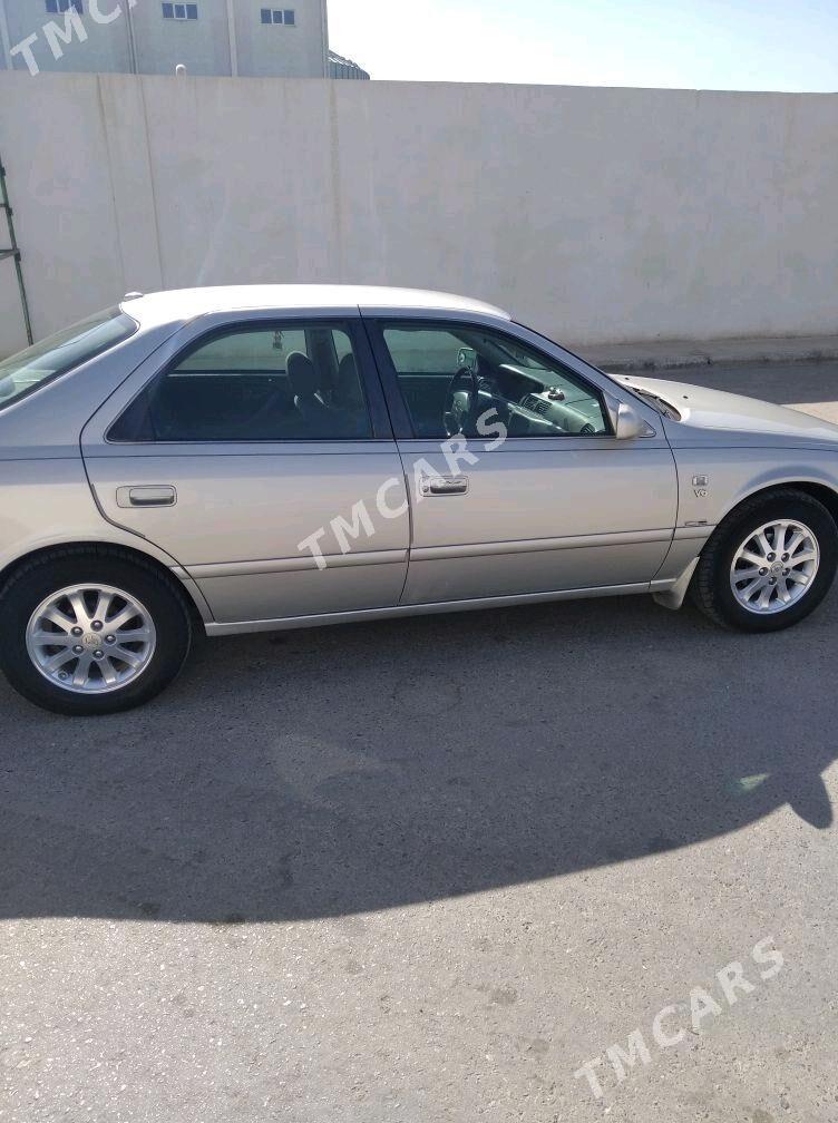 Toyota Camry 2001 - 125 000 TMT - Kerki - img 2