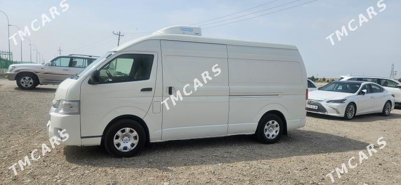 Toyota Hiace 2018 - 390 000 TMT - Мары - img 4