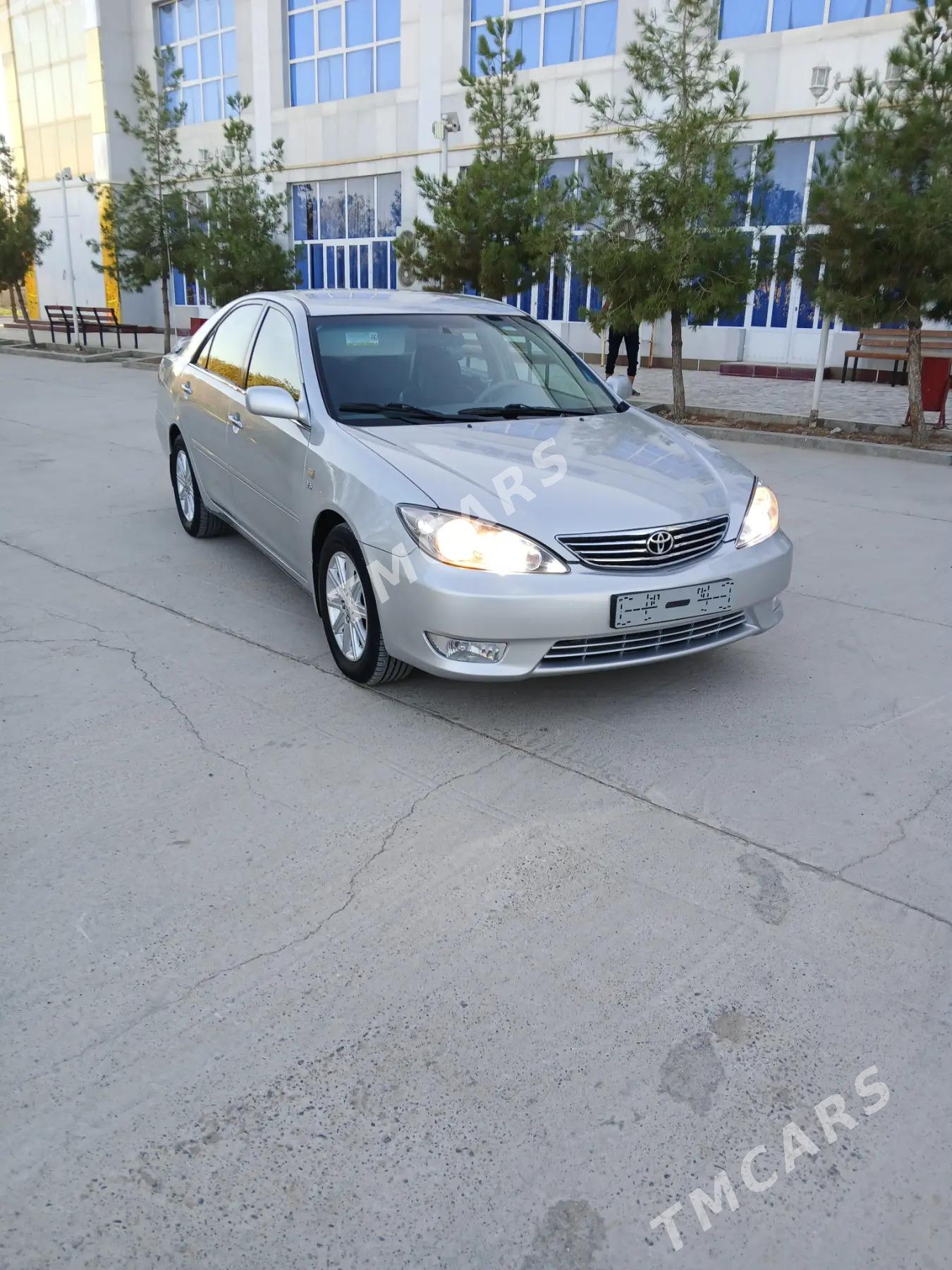 Toyota Camry 2003 - 150 000 TMT - Мары - img 3