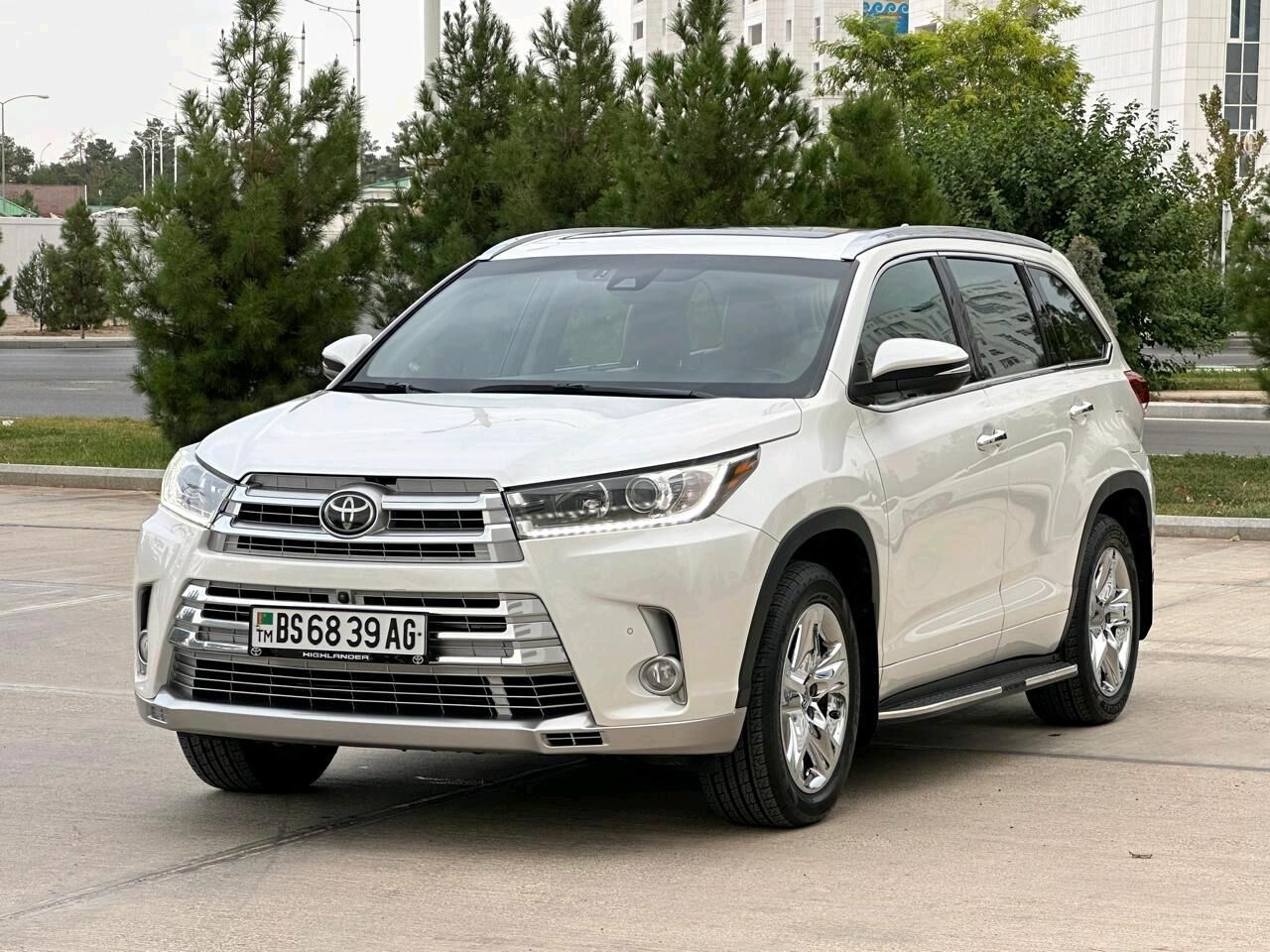 Toyota Highlander 2018 - 590 000 TMT - Ашхабад - img 2