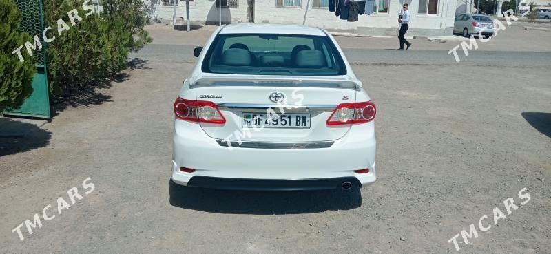 Toyota Corolla 2011 - 136 000 TMT - Туркменбаши - img 5