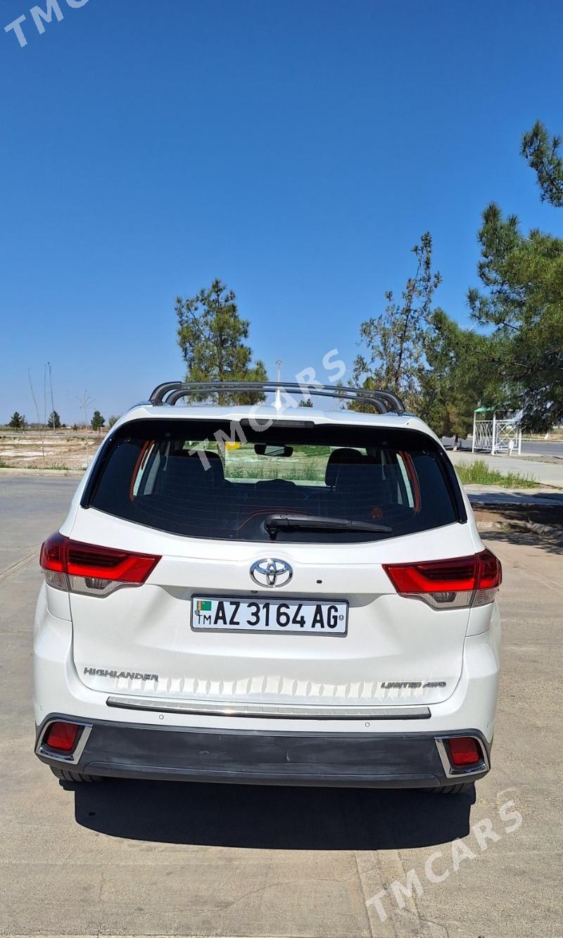 Toyota Highlander 2018 - 490 000 TMT - Aşgabat - img 6