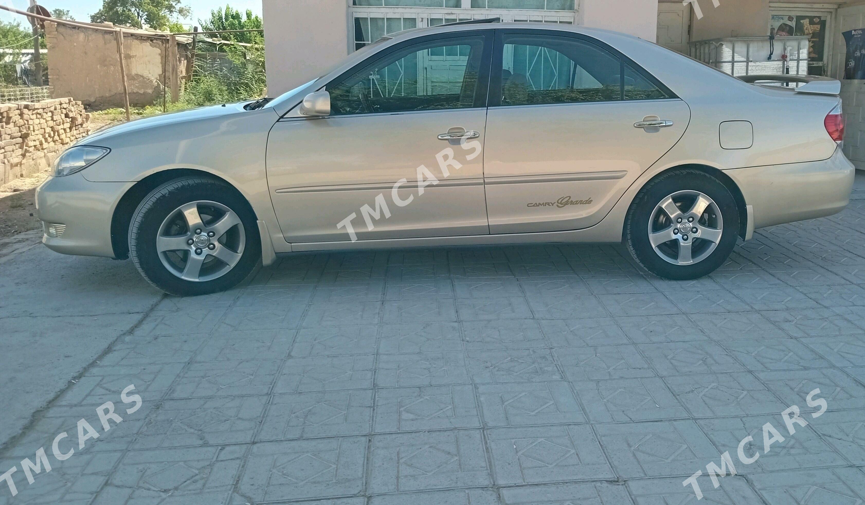 Toyota Camry 2004 - 139 000 TMT - Векильбазар - img 2