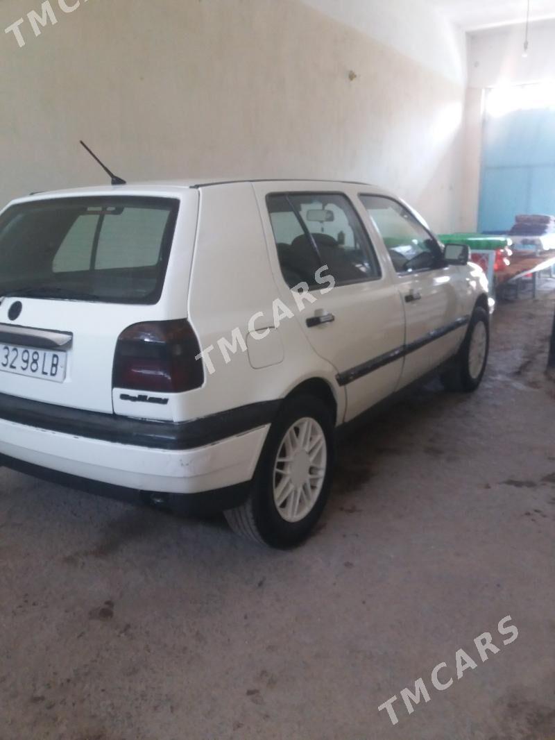 Volkswagen Golf 1993 - 30 000 TMT - Türkmenabat - img 3