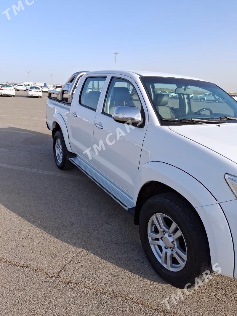 Toyota Hilux 2012 - 275 000 TMT - Ашхабад - img 2