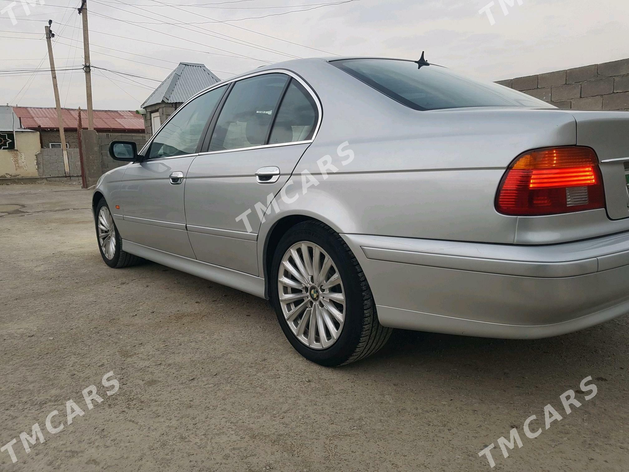 BMW 530 2001 - 115 000 TMT - Бахарден - img 8