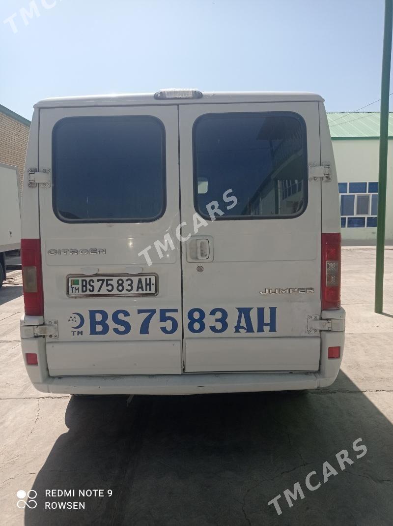 Toyota Hiace 2005 - 80 000 TMT - Мары - img 4