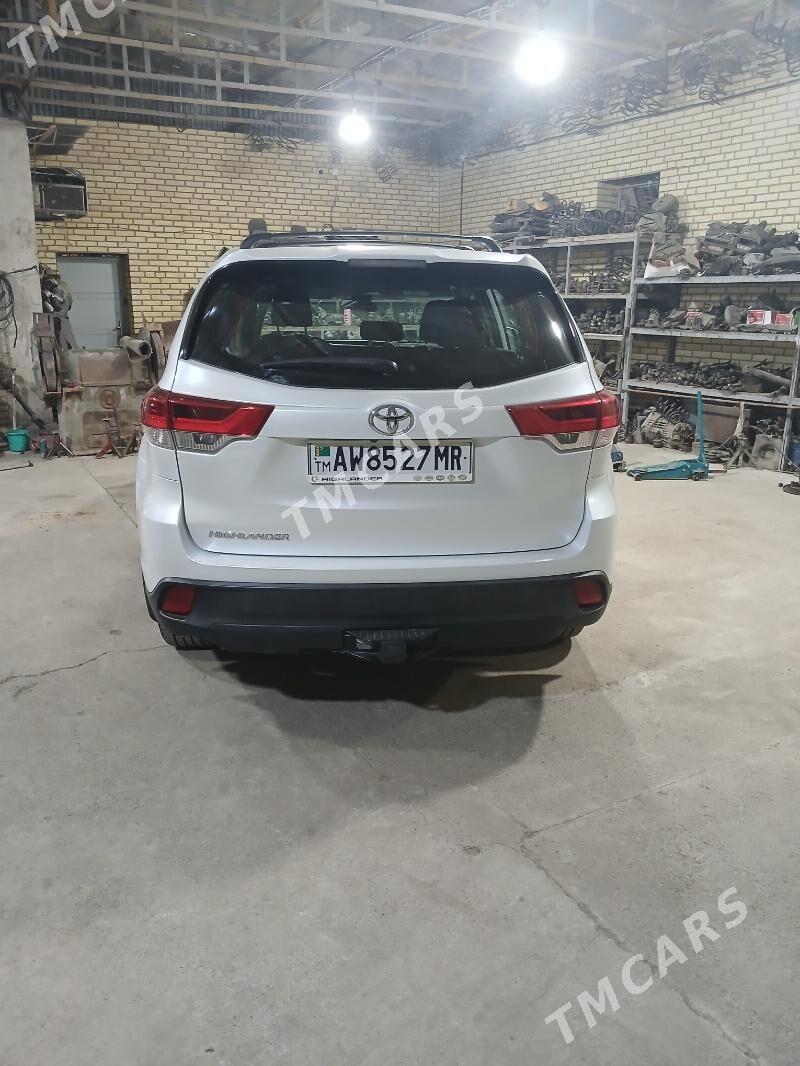 Toyota Highlander 2019 - 370 000 TMT - Мары - img 2