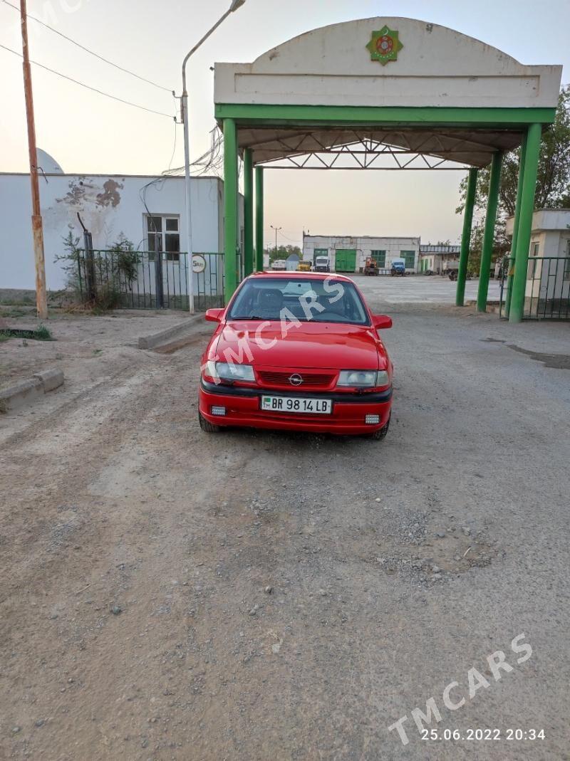 Opel Vectra 1992 - 30 000 TMT - Gazojak - img 4