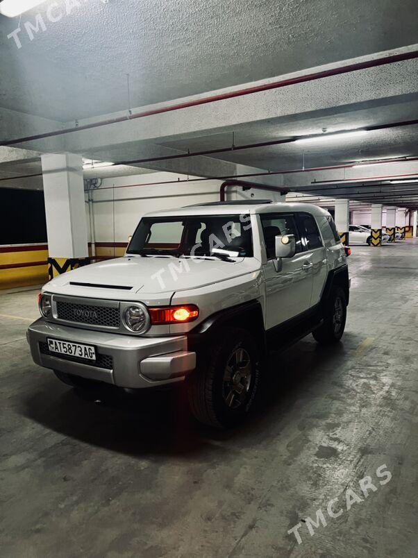 Toyota FJ Cruiser 2008 - 420 000 TMT - Aşgabat - img 3