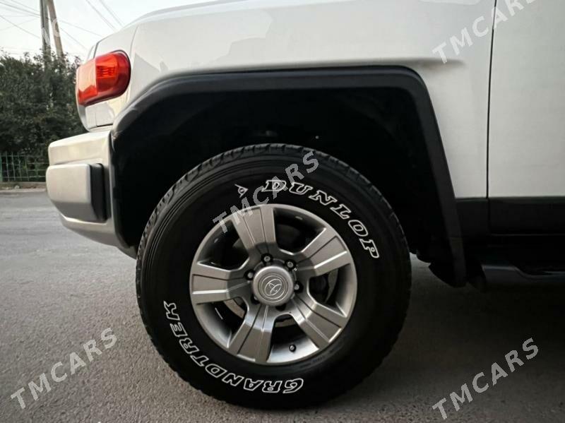 Toyota FJ Cruiser 2008 - 420 000 TMT - Aşgabat - img 6