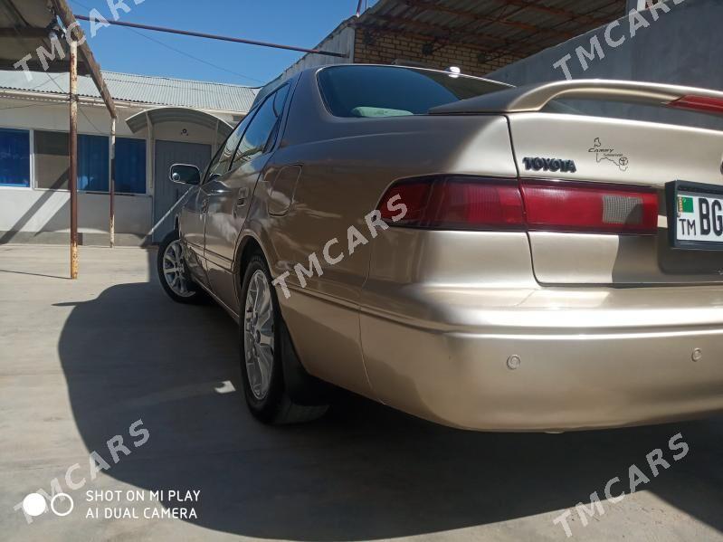 Toyota Camry 1998 - 98 000 TMT - Байрамали - img 8