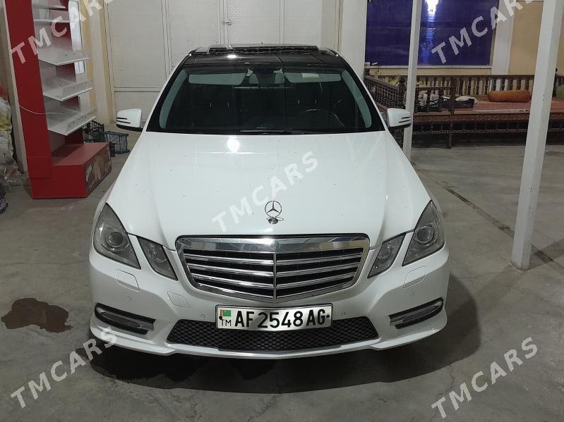 Mercedes-Benz E350 2010 - 275 000 TMT - Бузмеин - img 3