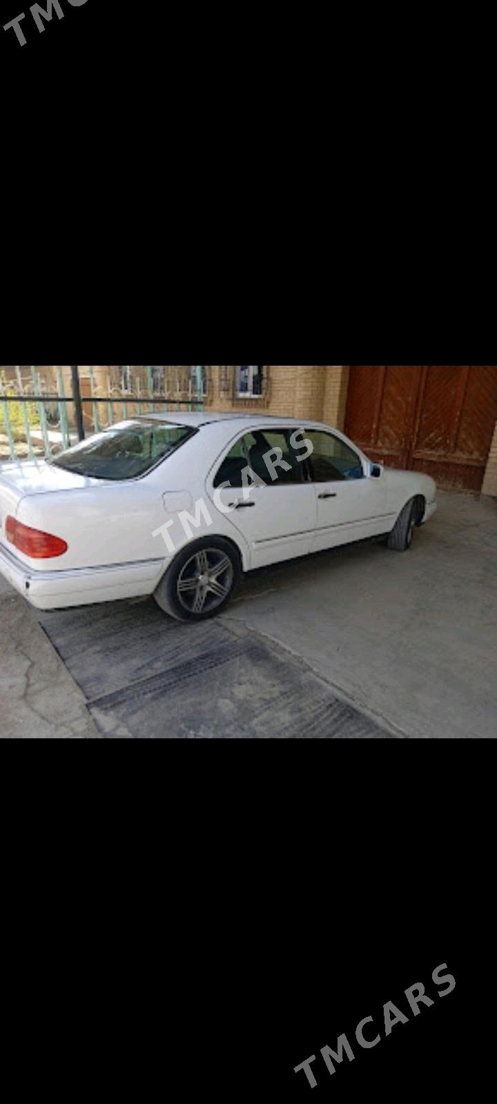 Mercedes-Benz E320 1996 - 65 000 TMT - Türkmenabat - img 2