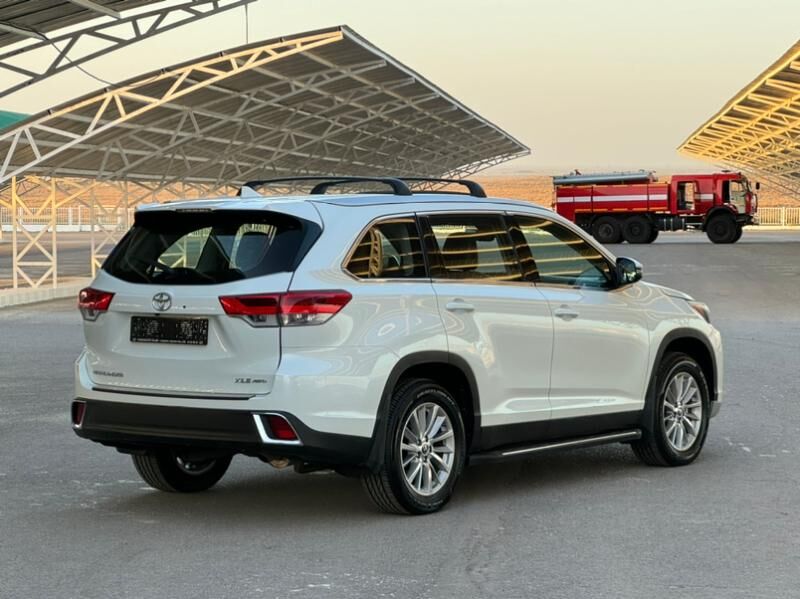 Toyota Highlander 2020 - 548 000 TMT - Aşgabat - img 5