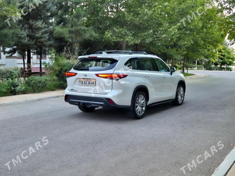 Toyota Highlander 2022 - 595 000 TMT - Ашхабад - img 3