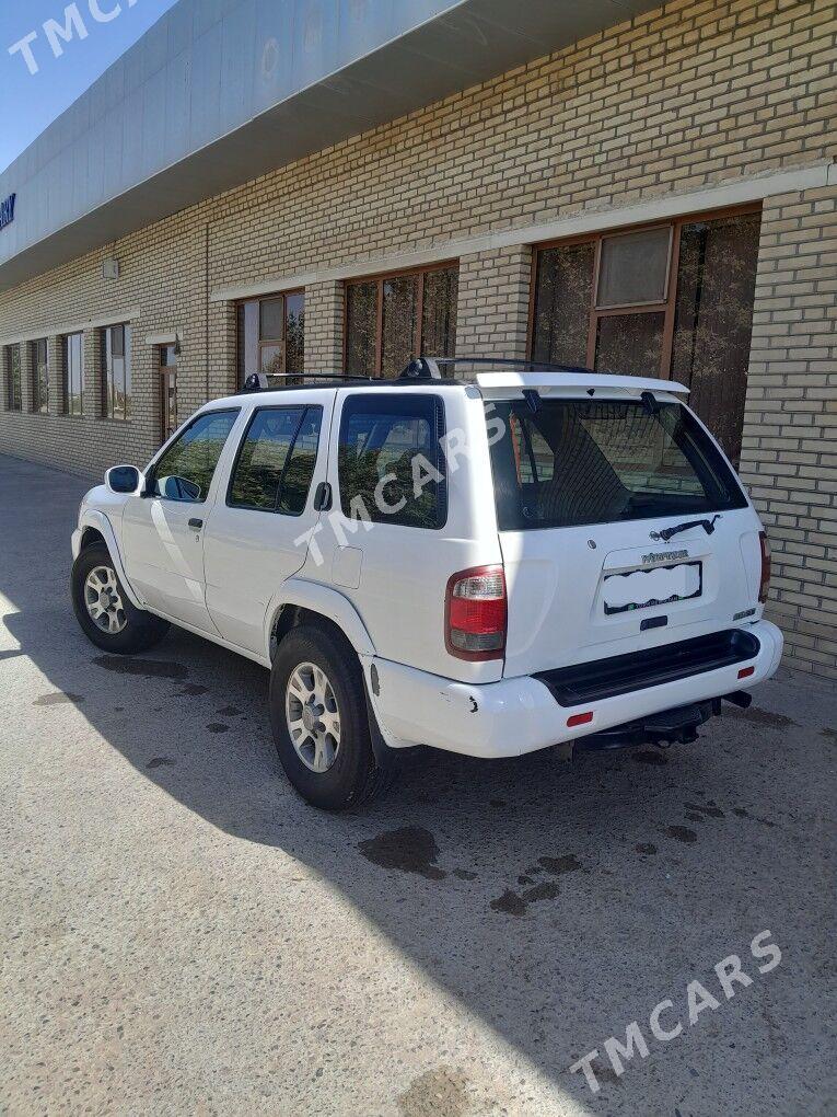 Nissan Pathfinder 2001 - 45 000 TMT - Мары - img 3