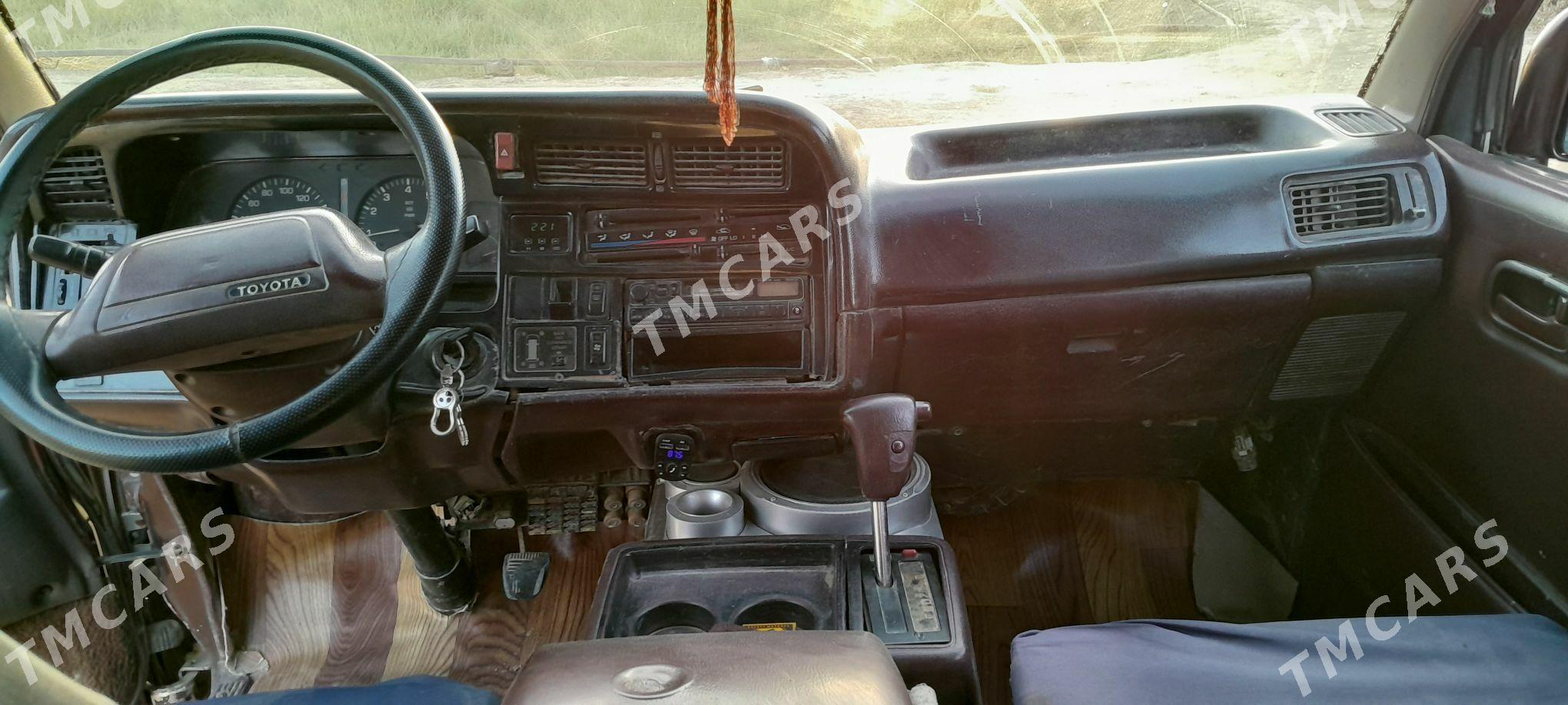 Toyota Hiace 1990 - 48 000 TMT - Ёлётен - img 4